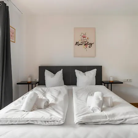 Homy Oasis In Appartement